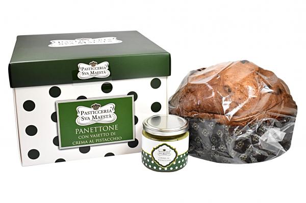 PANETTONE WITH PISTACCHIO SPREAD